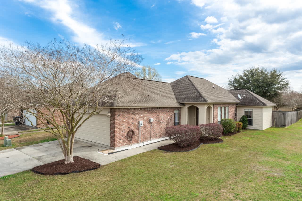 735 Fall Creek Drive – photo 2