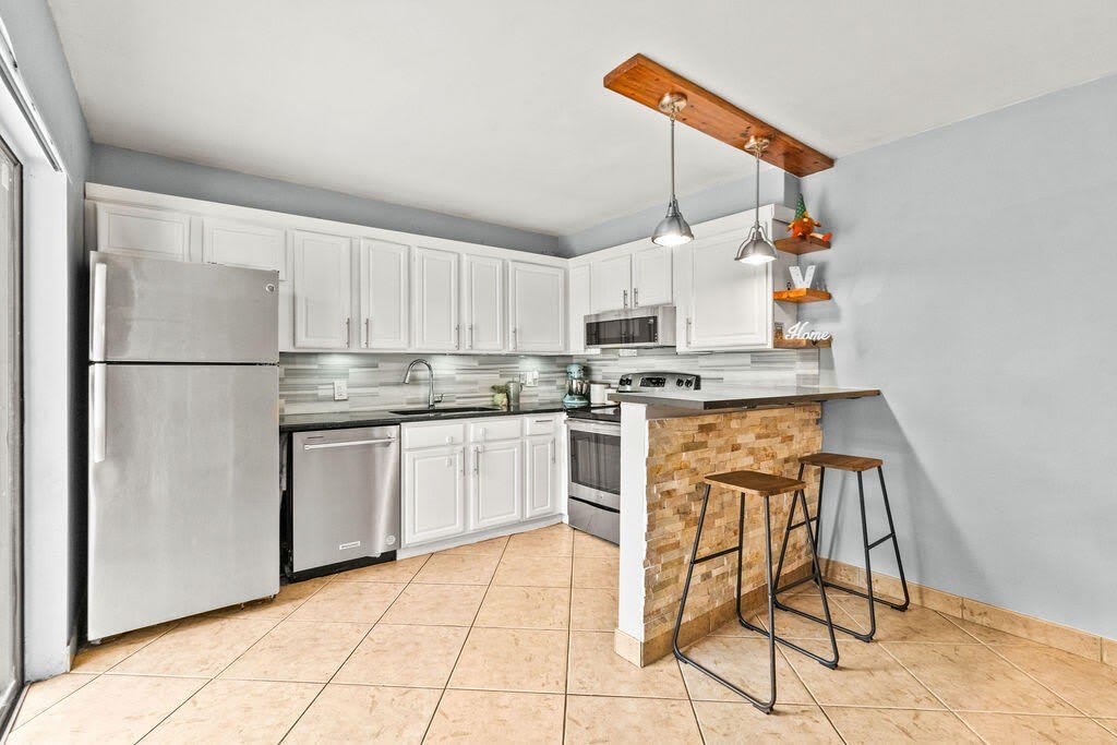 29 Lake Arbor Drive – photo 2