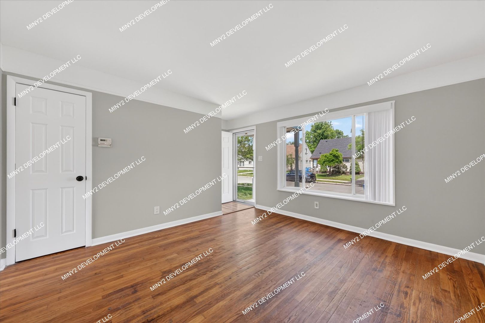 Fully Renovated 3-Bedroom Bungalow in Warren – photo 5