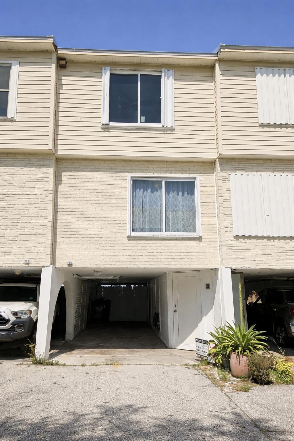 3314 Northside Drive – photo 1