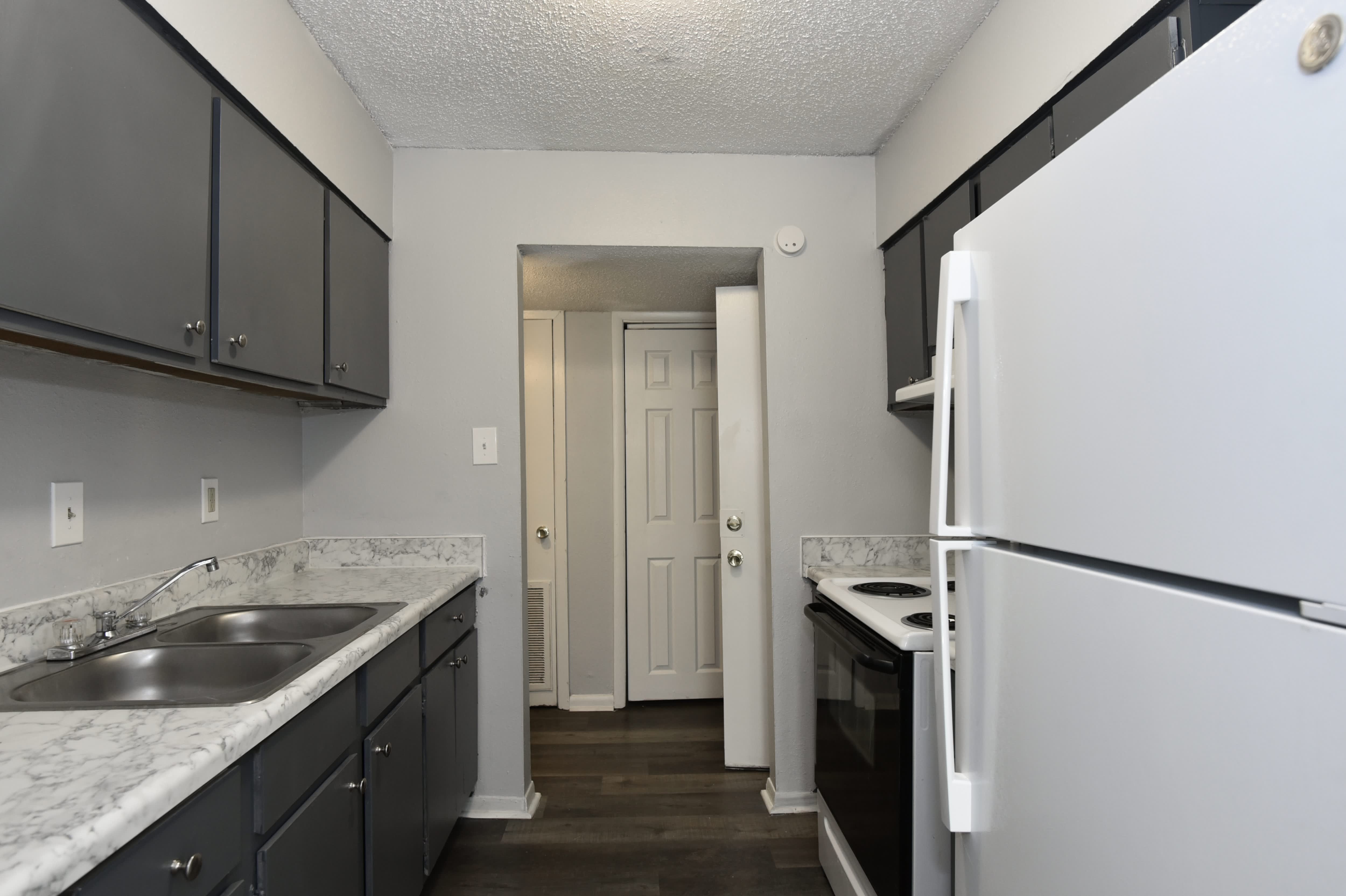 Regency at Raleigh – photo 4