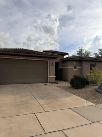 2540 East Desert Cliff Drive – photo 2