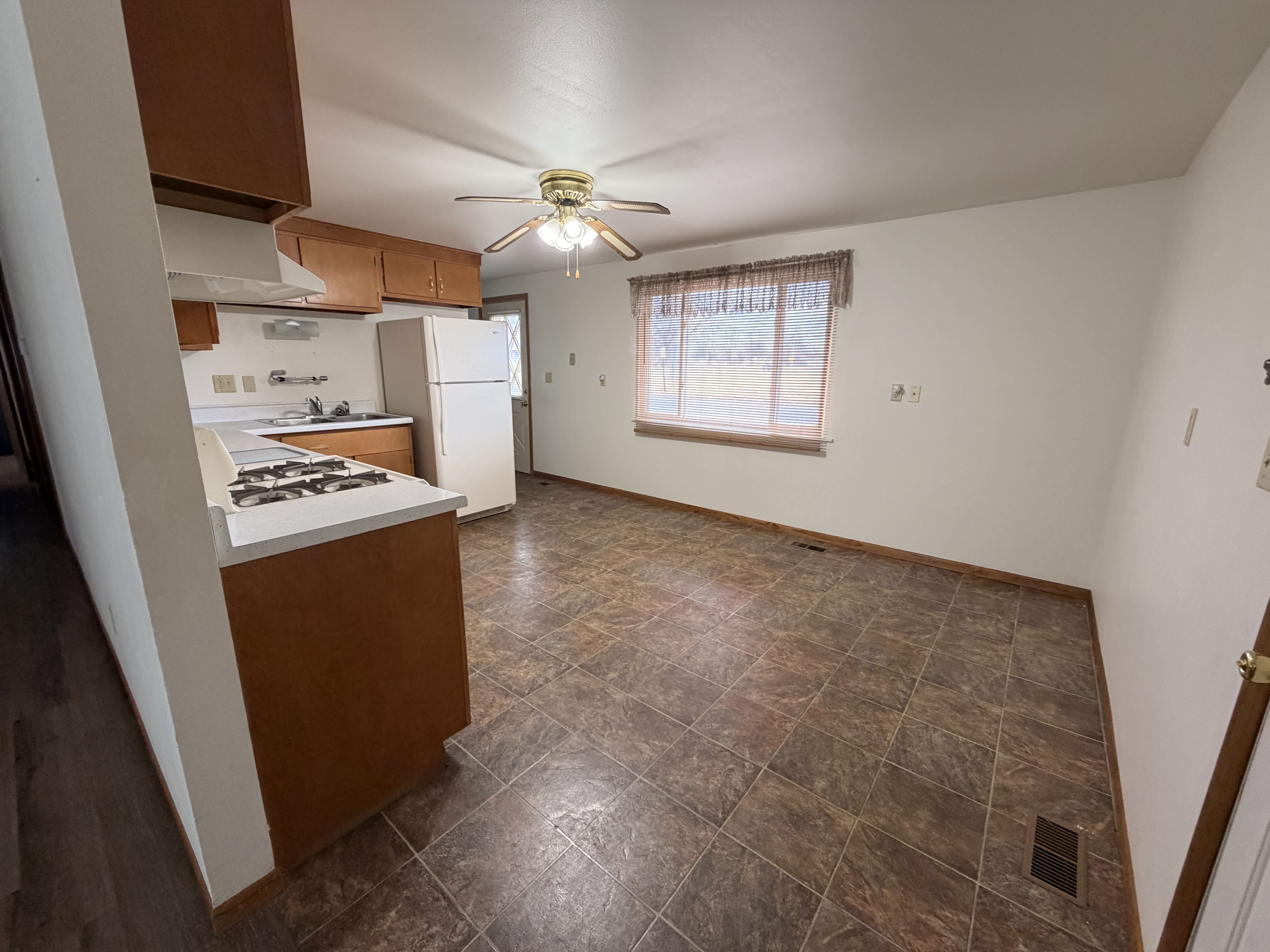 4 Florentine Ct – photo 3