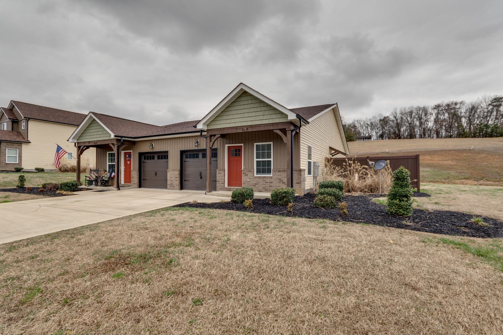 2 BR 2 Bath Condo with Garage – photo 1