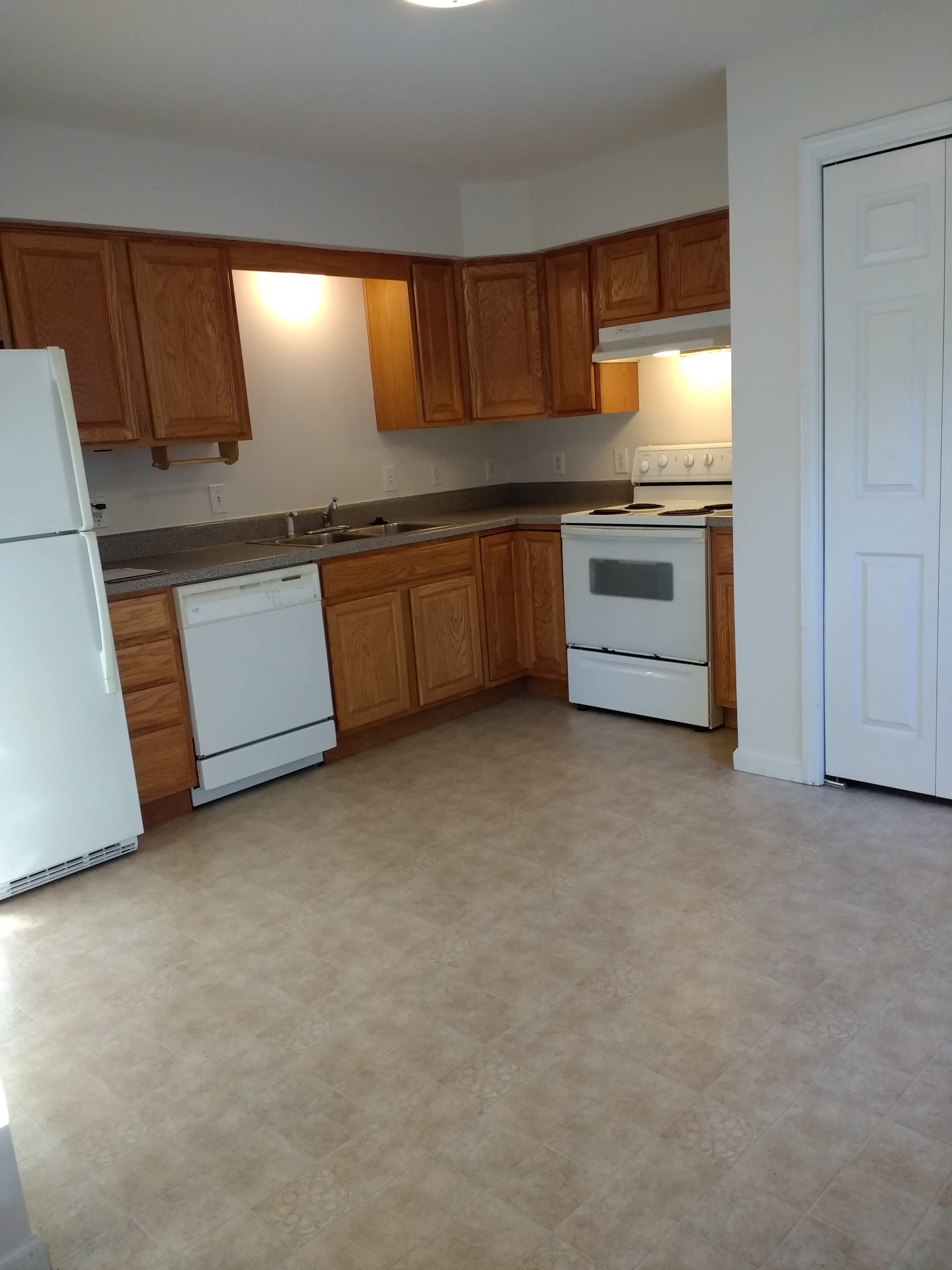 22 Independence Blvd – photo 3