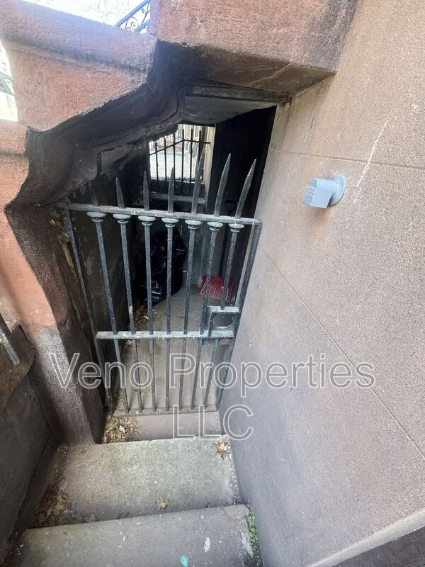 16 2nd Street – photo 3