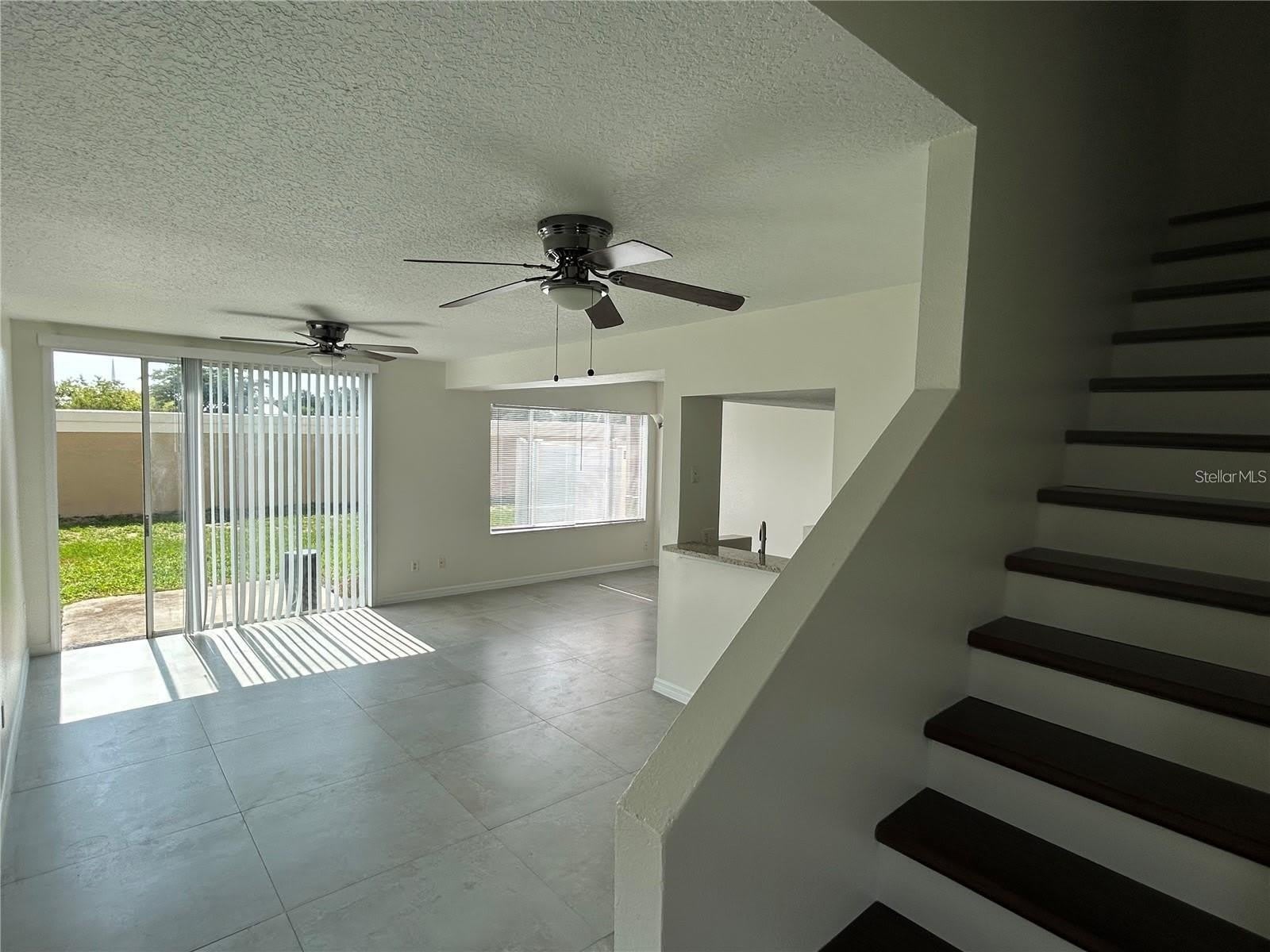 202 WASHINGTON PALM Loop – photo 2