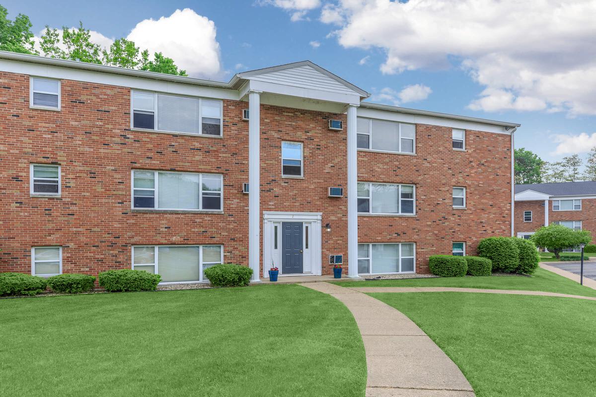 Nobb Hill Apartments – photo 4