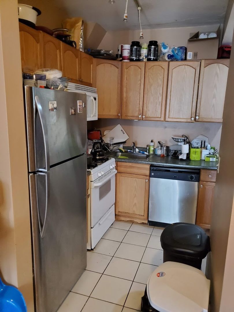 Great 3 Bed Available 9/1/26 – photo 2