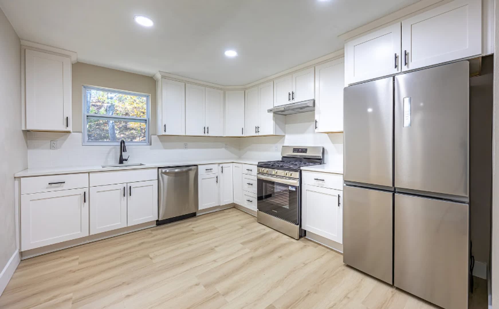 Updated 3 Bedroom 2 Bathroom Home In Penn Hills – photo 5