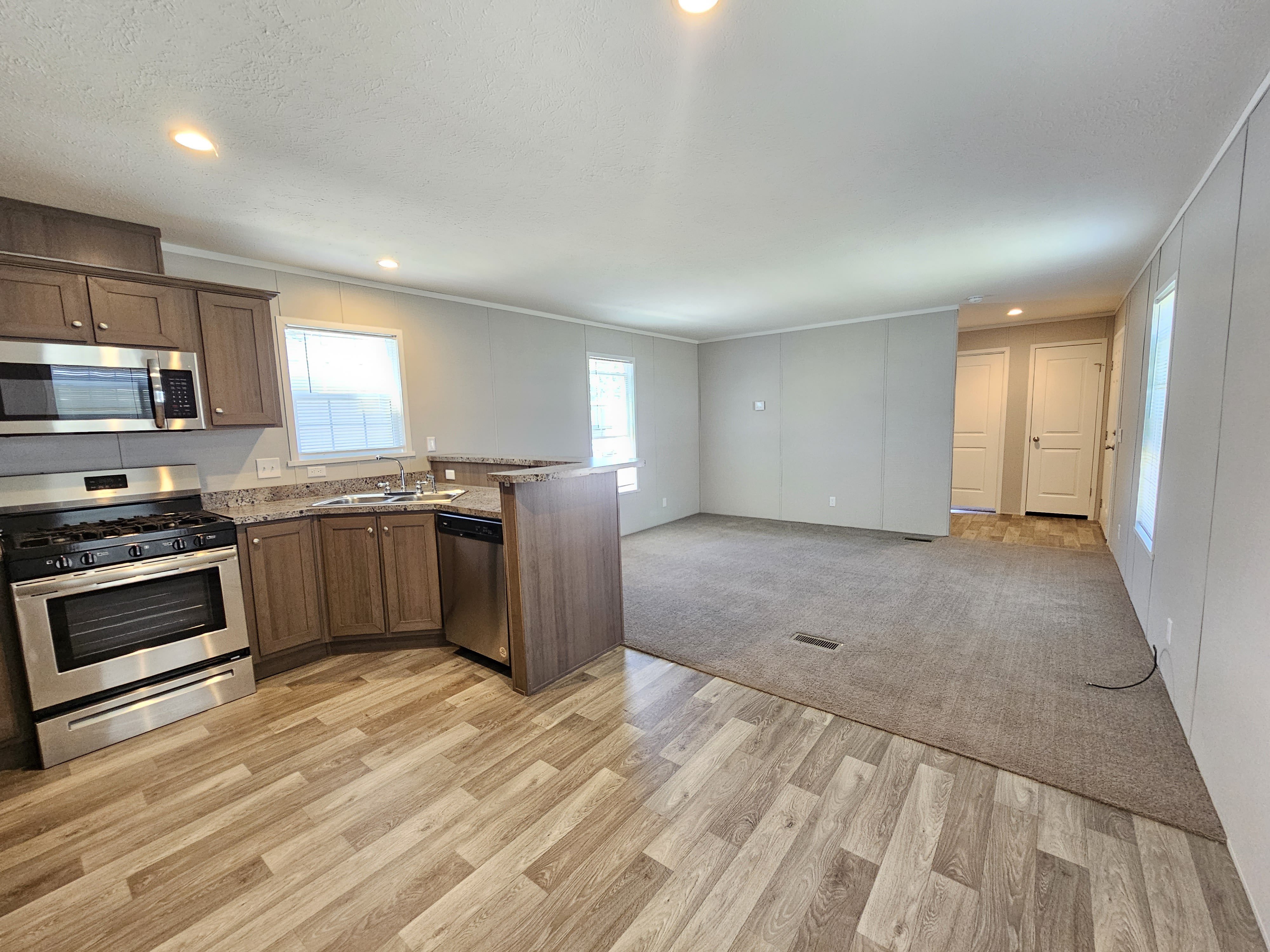 2344 Dogwood St – photo 4