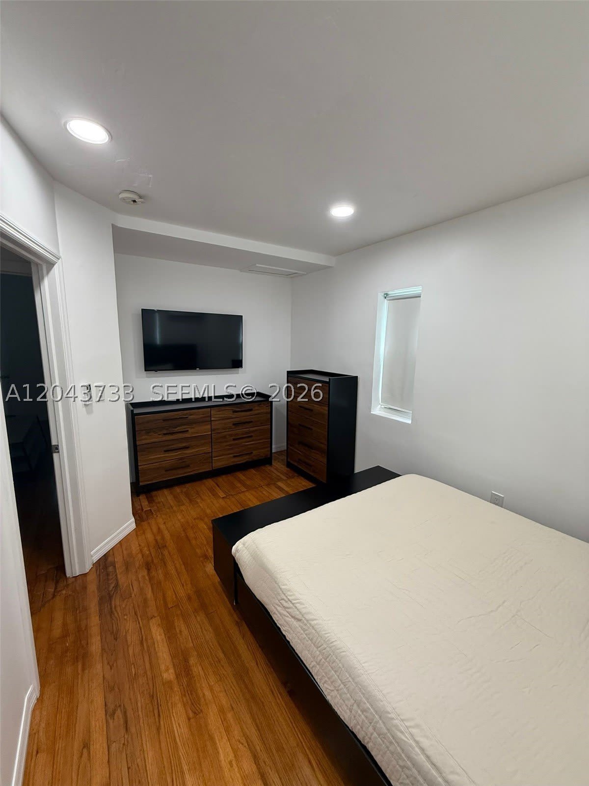 528 Ne 70Th St – photo 5