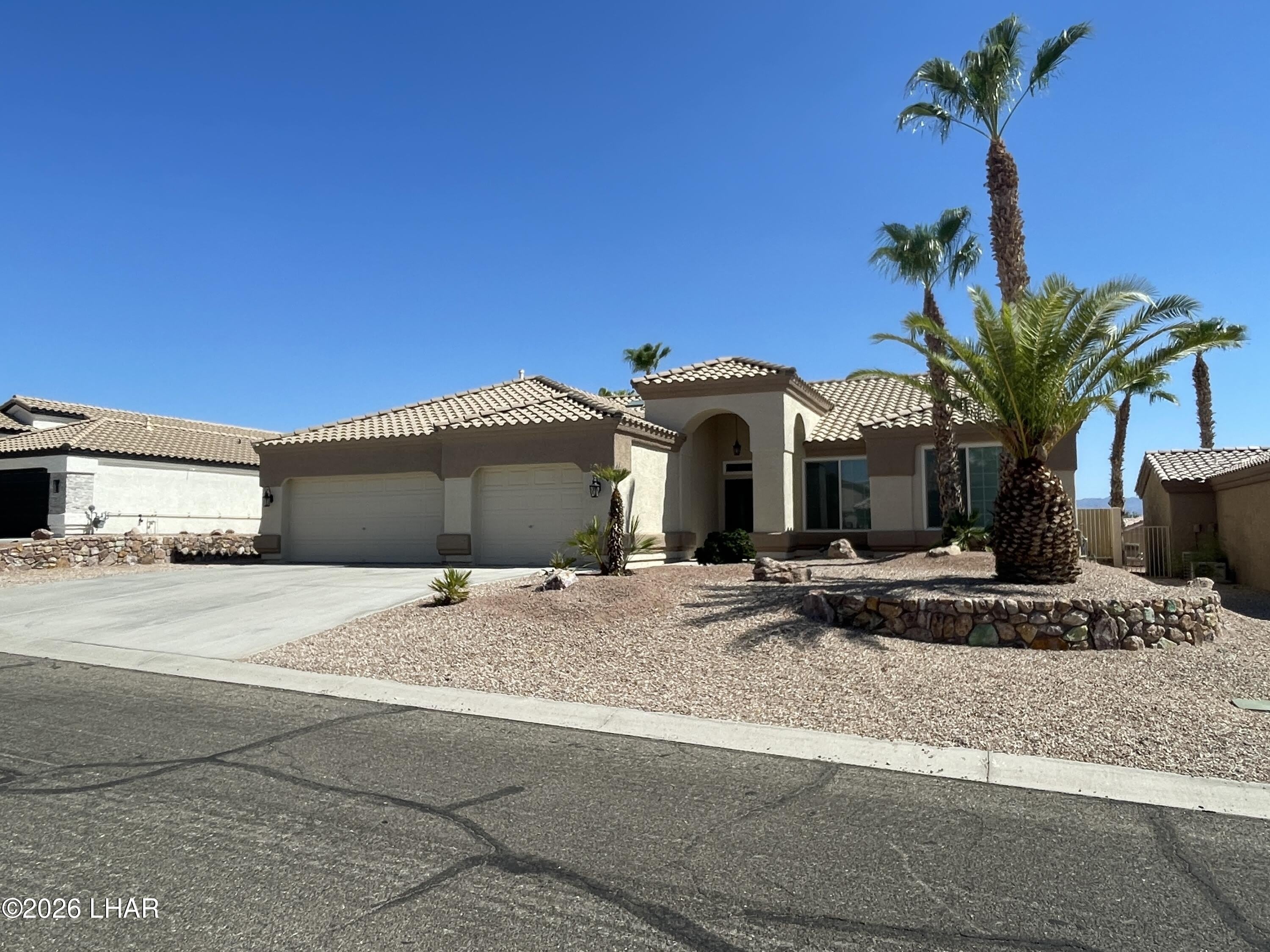 2442 Dawn Dr – photo 2
