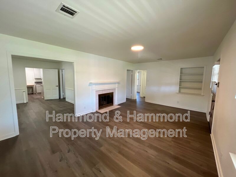 14659 Killion St. – photo 4