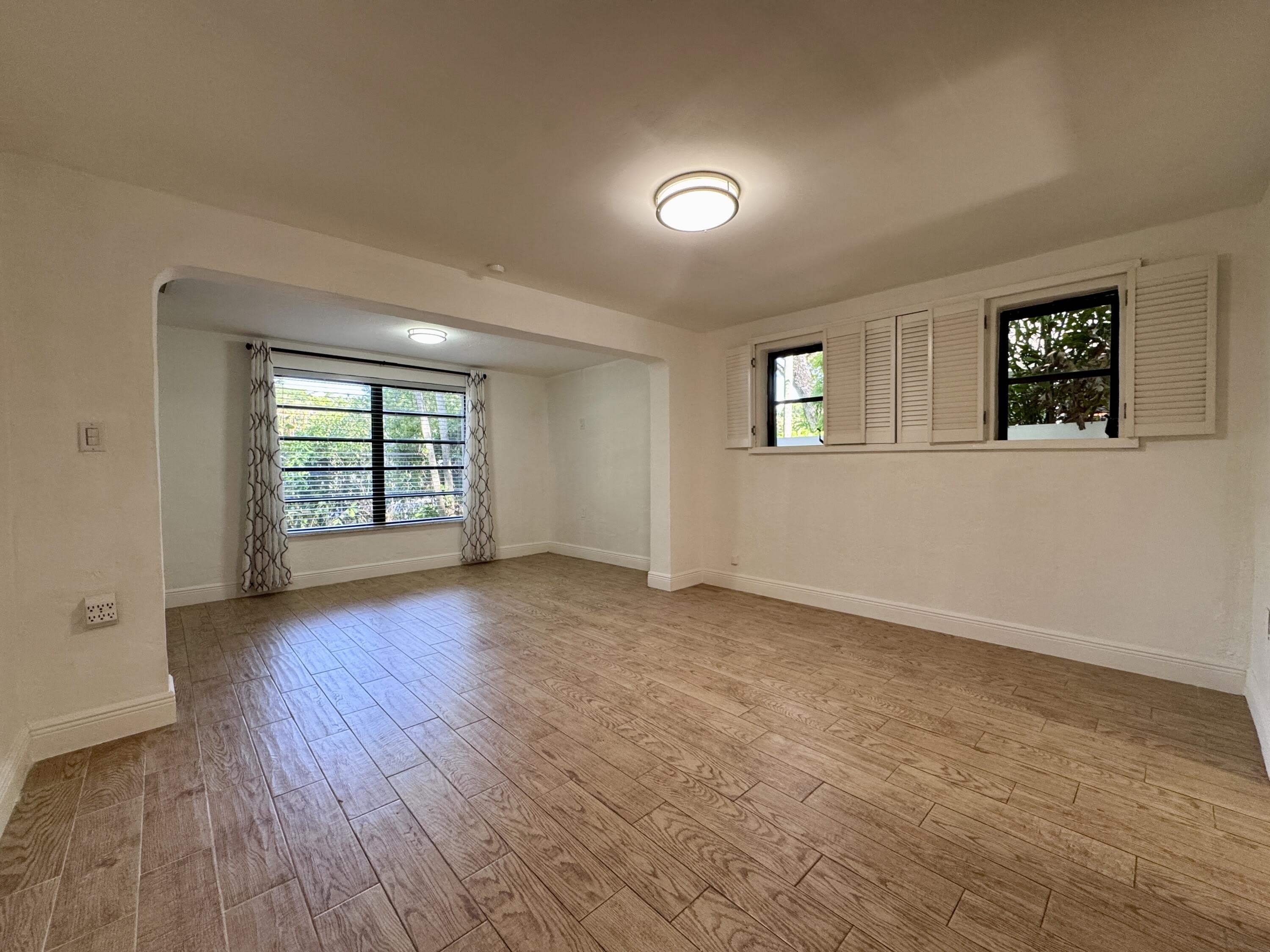 2390 SW 18th Avenue – photo 4