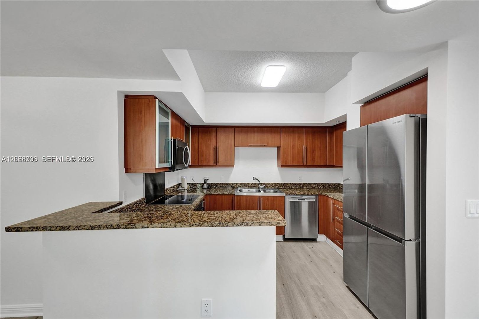 888 S Douglas Road 304, Coral Gables, FL 33134 – photo 2