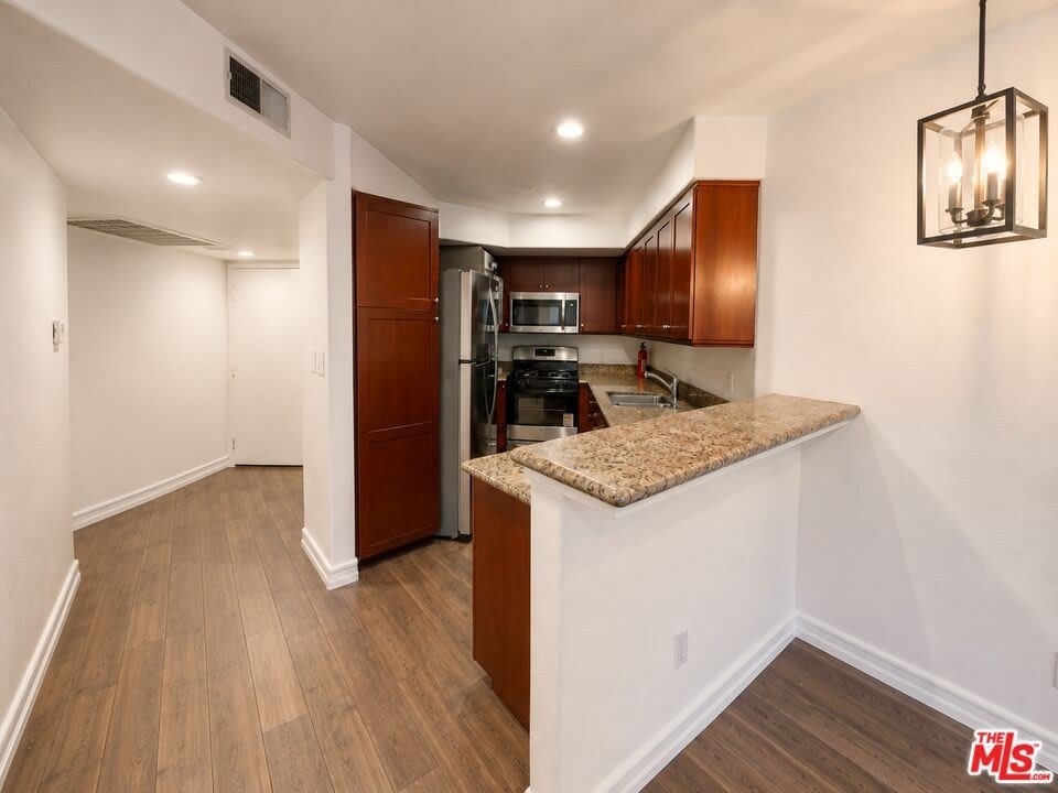 6140 Monterey Rd – photo 4