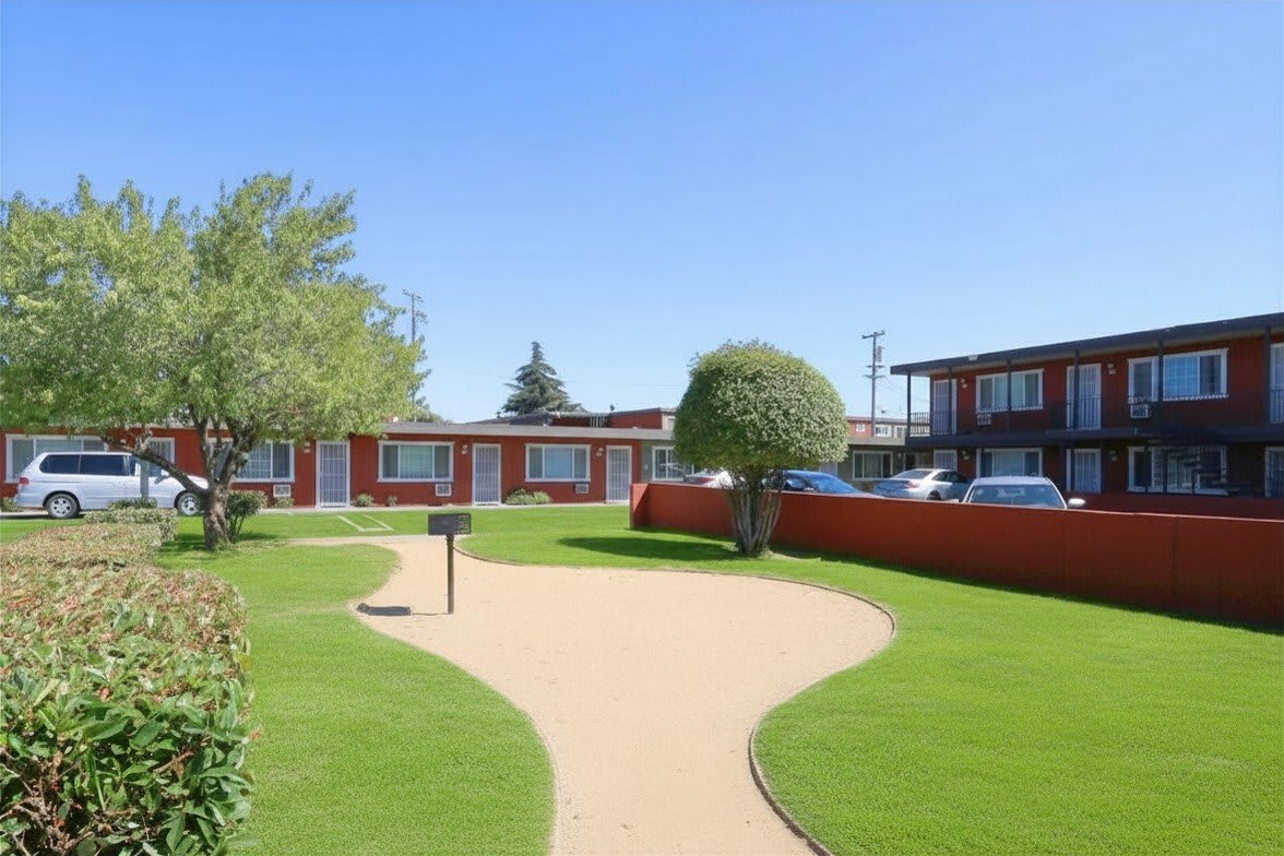 Delta Court Apartments – photo 3
