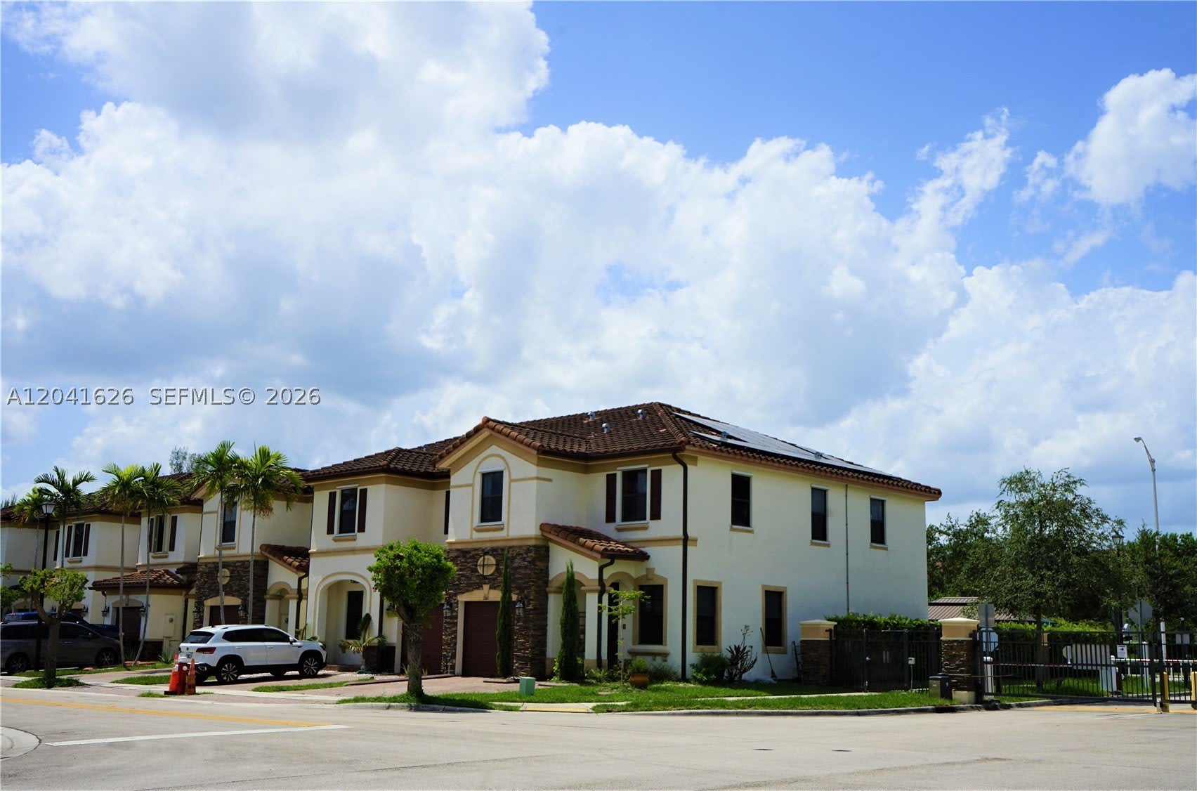 3365 W 91st Ter – photo 2