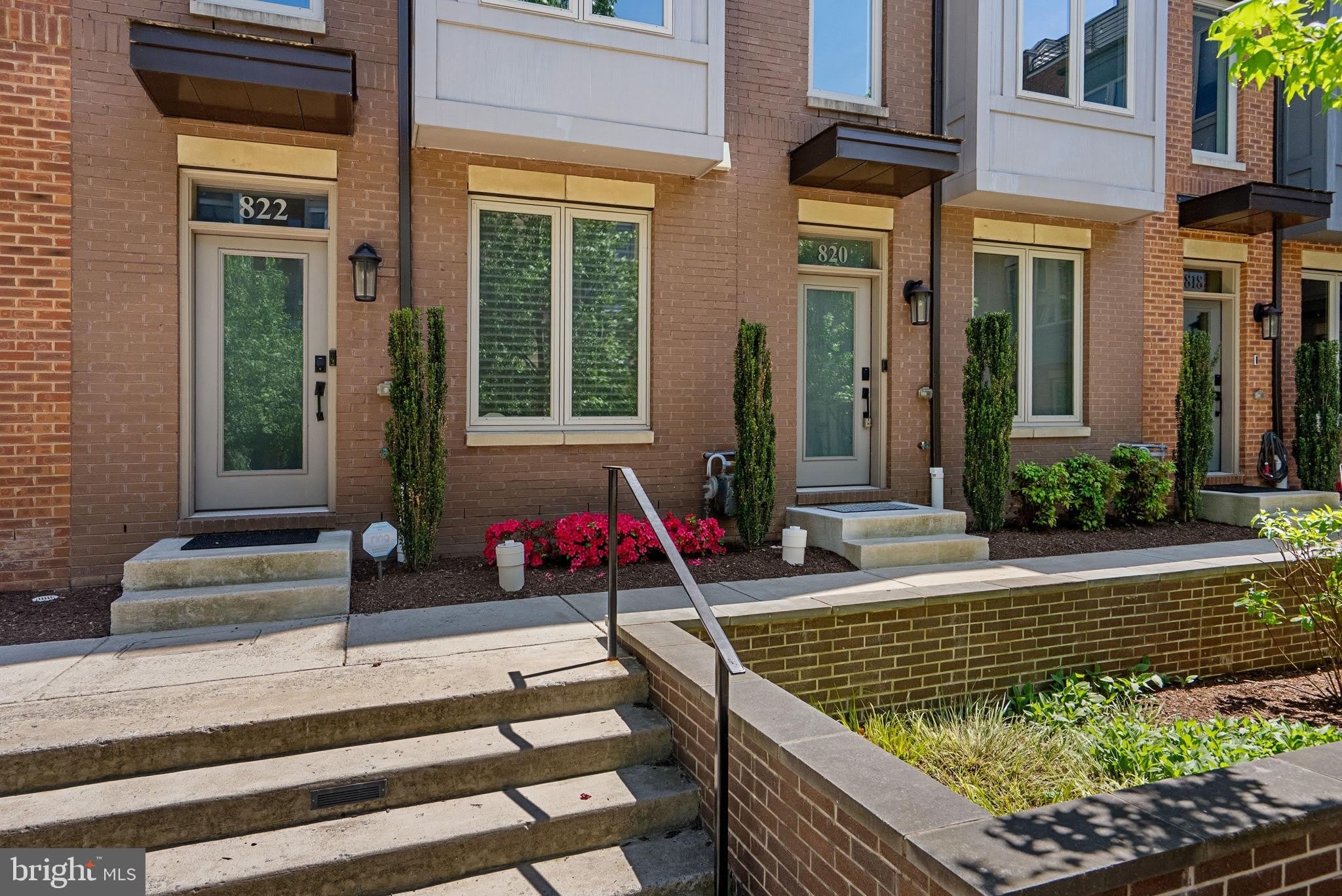 820 THOMPSON Crescent – photo 4