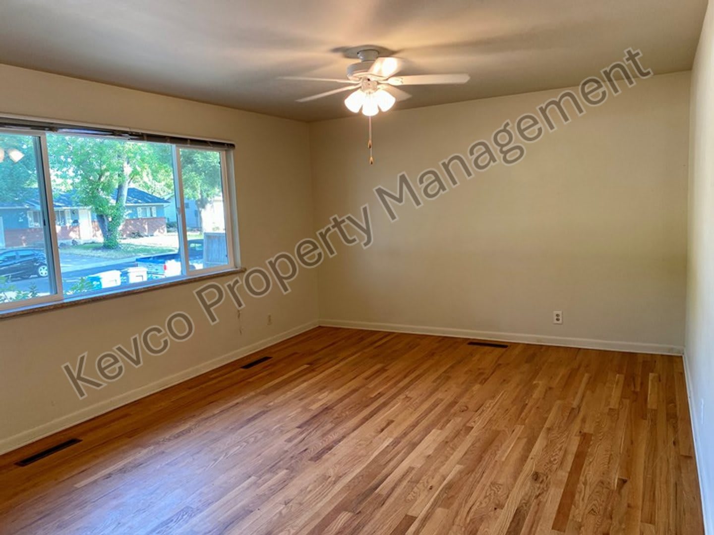 Incredibly Spacious House! – photo 2