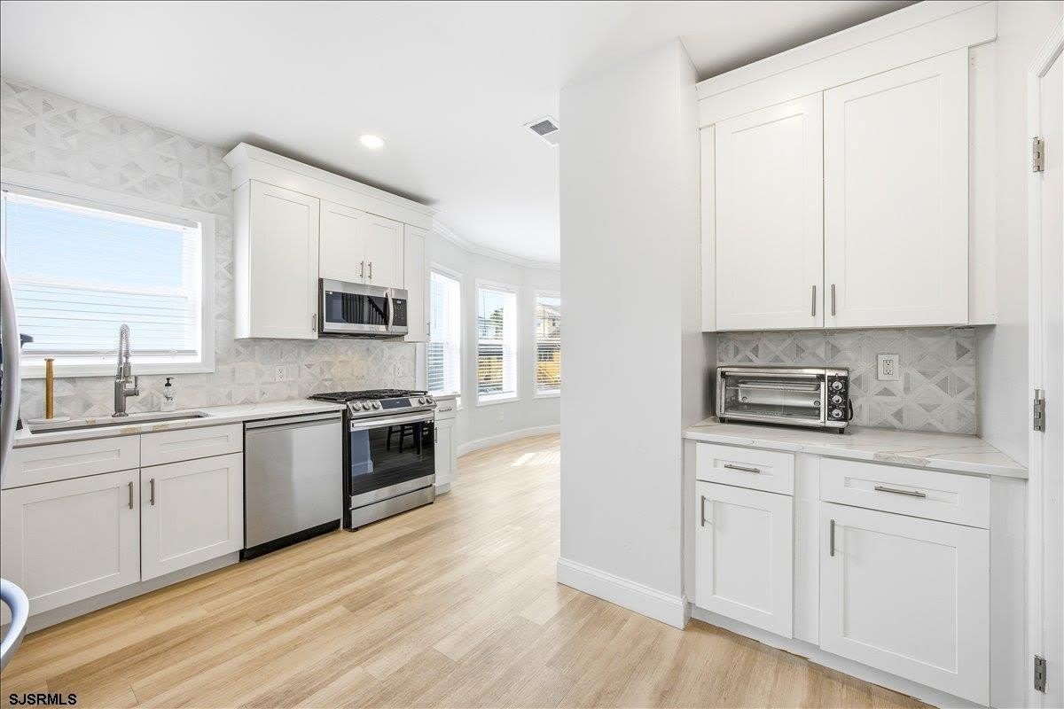 21 N Nashville Ave – photo 2