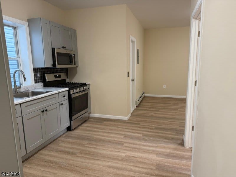 48 Highland St – photo 3