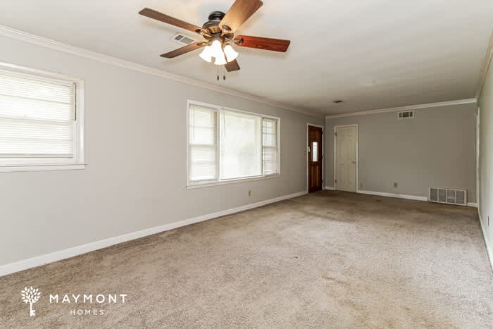 1007 High Point Road – photo 4