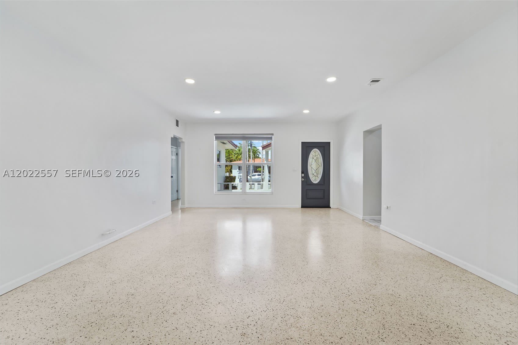 8927 Carlyle Ave – photo 4