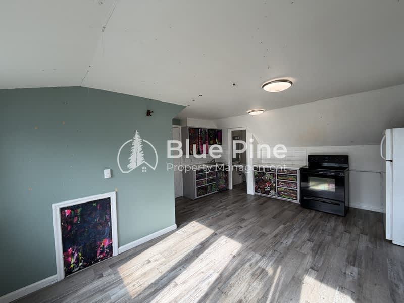 458 H Street – photo 3