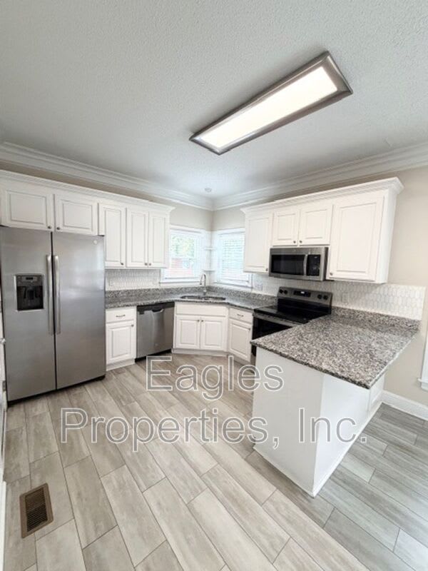 242 N. Marion Drive – photo 5