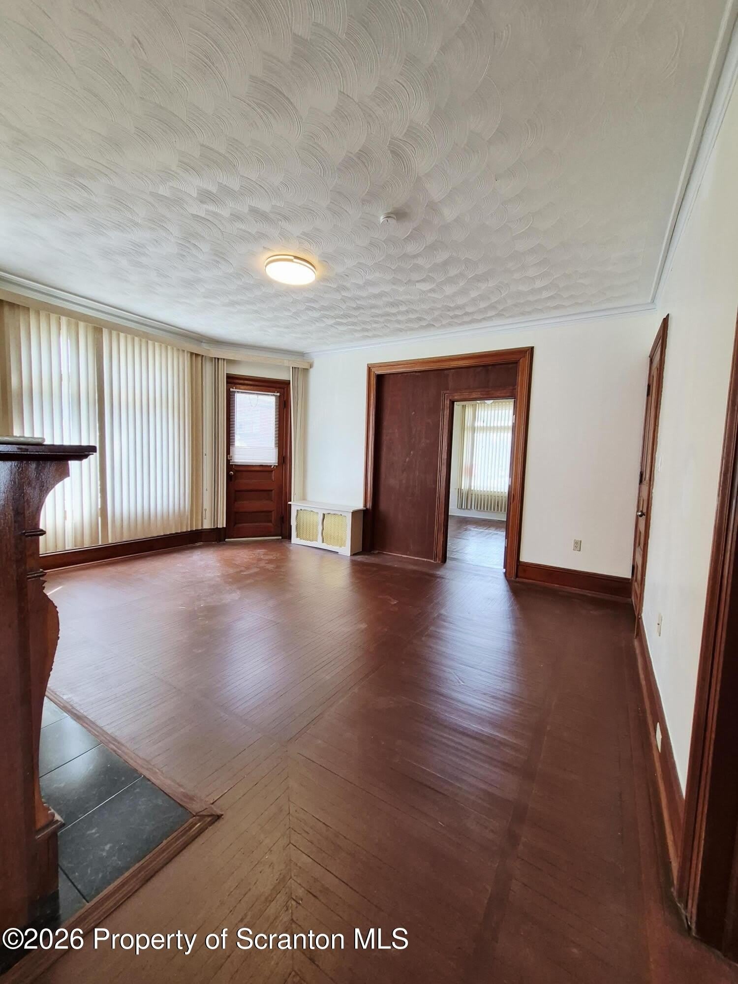 109 Salem Avenue – photo 4