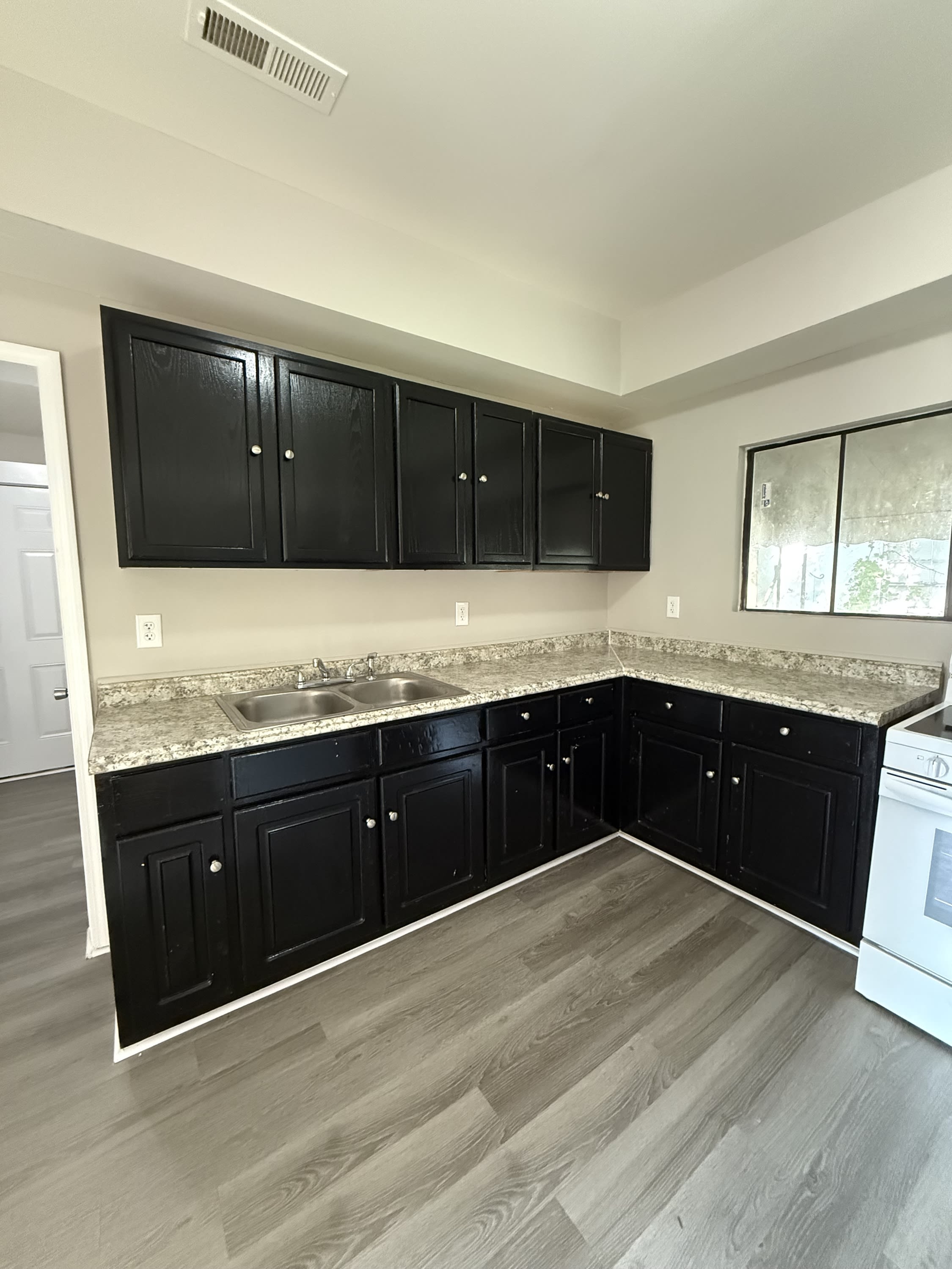412 Bryant Street – photo 3