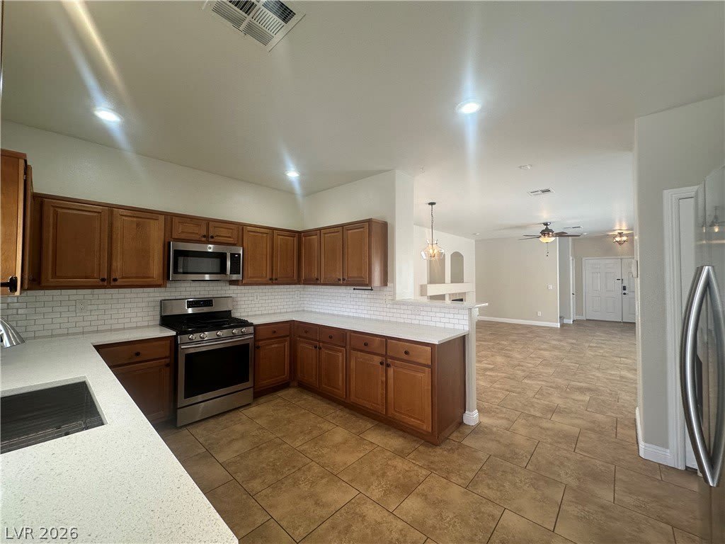 9007 Mossy Hollow Avenue – photo 3