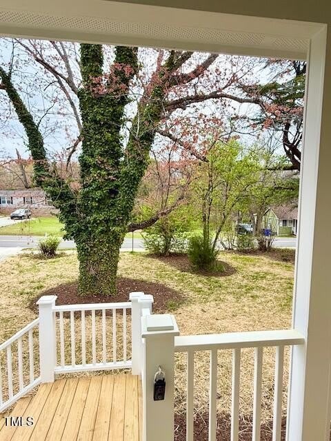 563 N Nash Street – photo 4