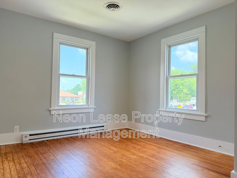 880 South State Street – photo 3