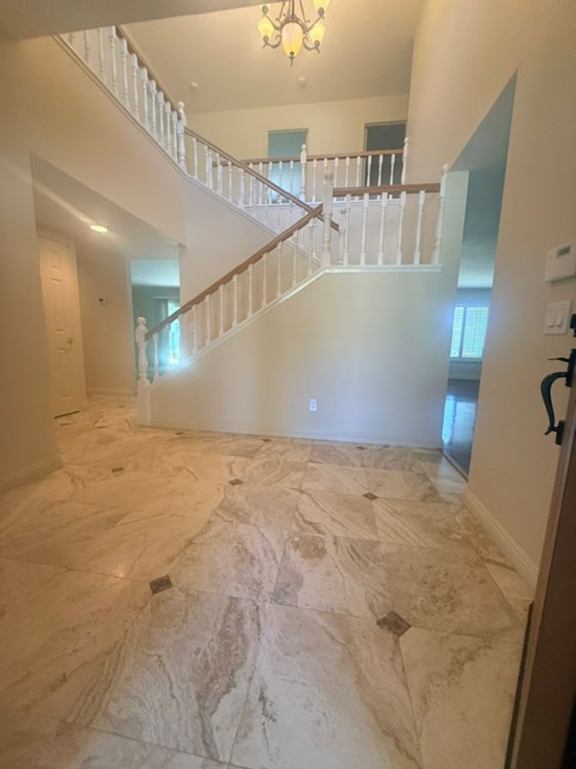 Gorgeous Bonita home with a pool – photo 2