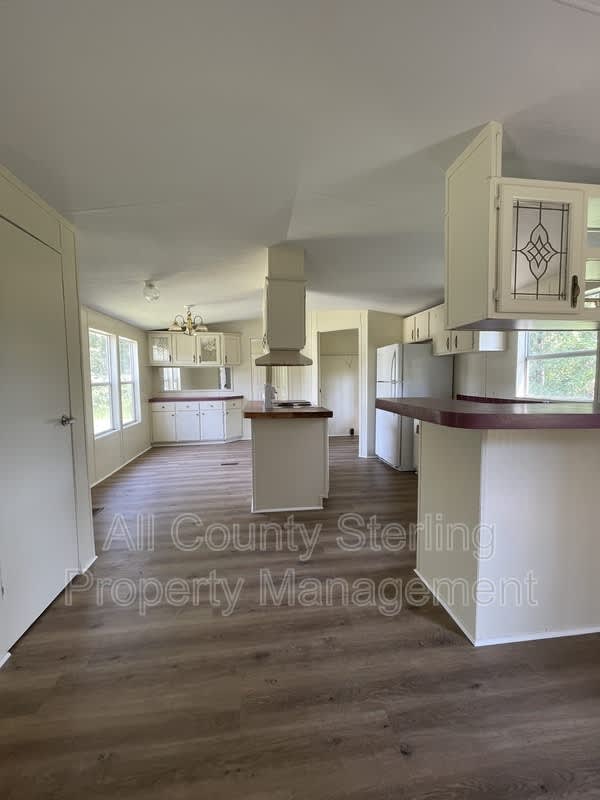 186 NW Gerson Lane – photo 3