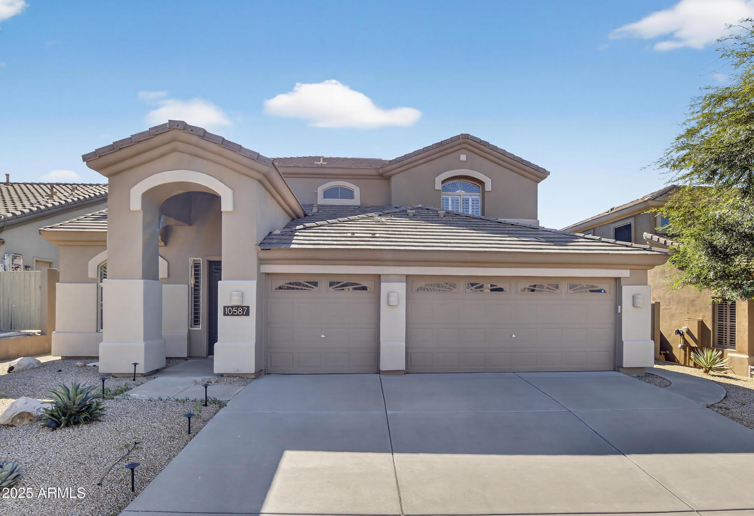 10587 E Sheena Drive – photo 5