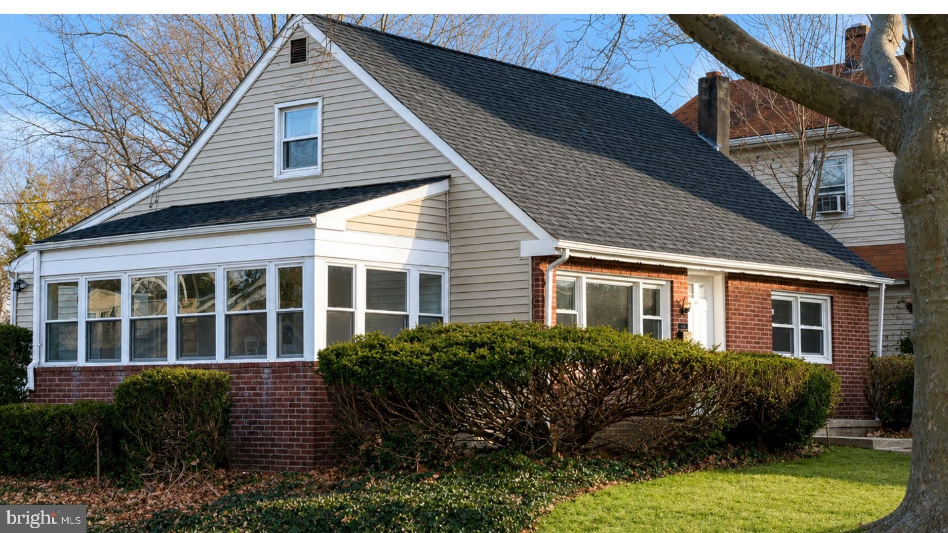 2220 BRUNSWICK Avenue – photo 2