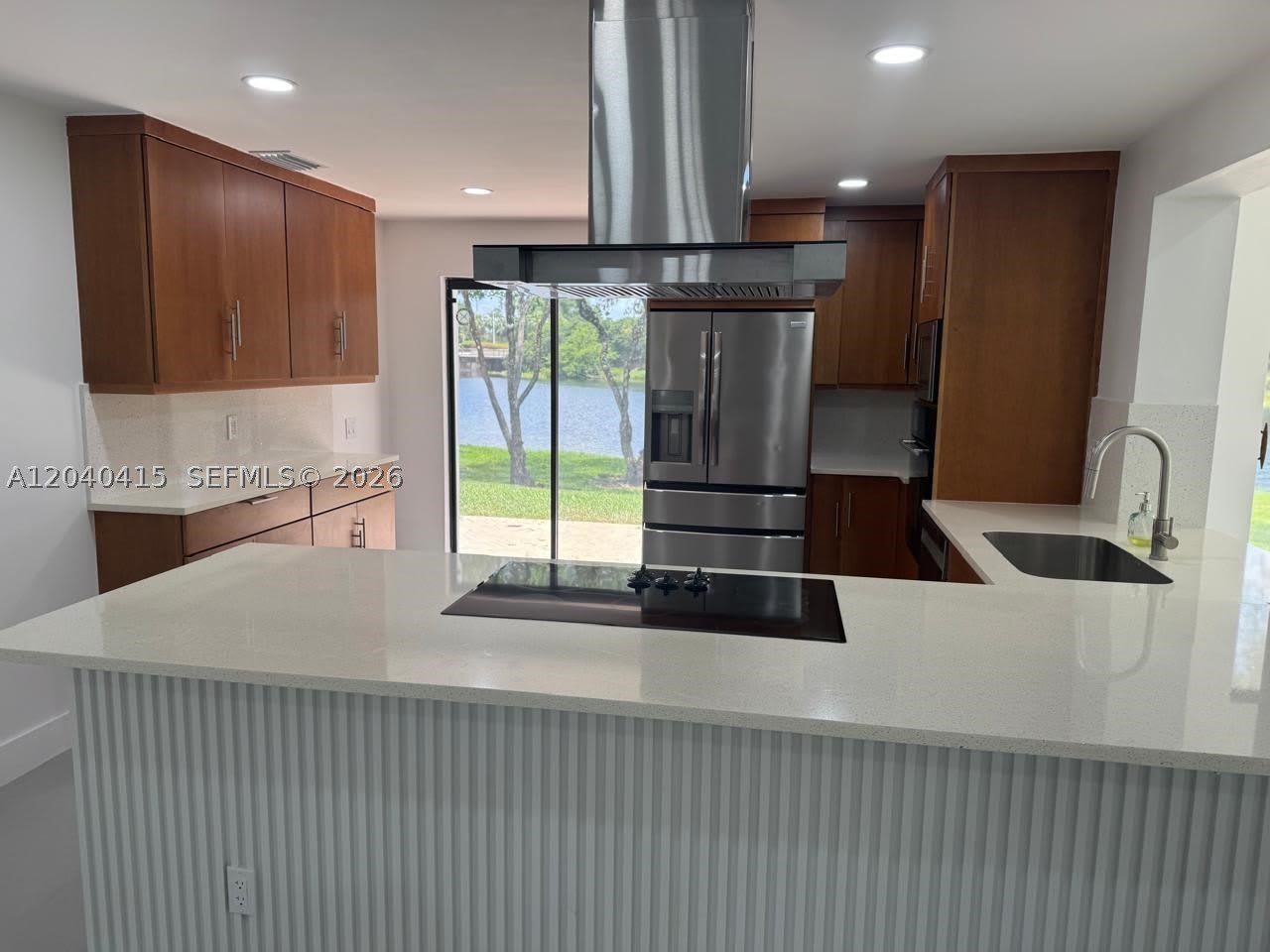 2360 Dover – photo 4