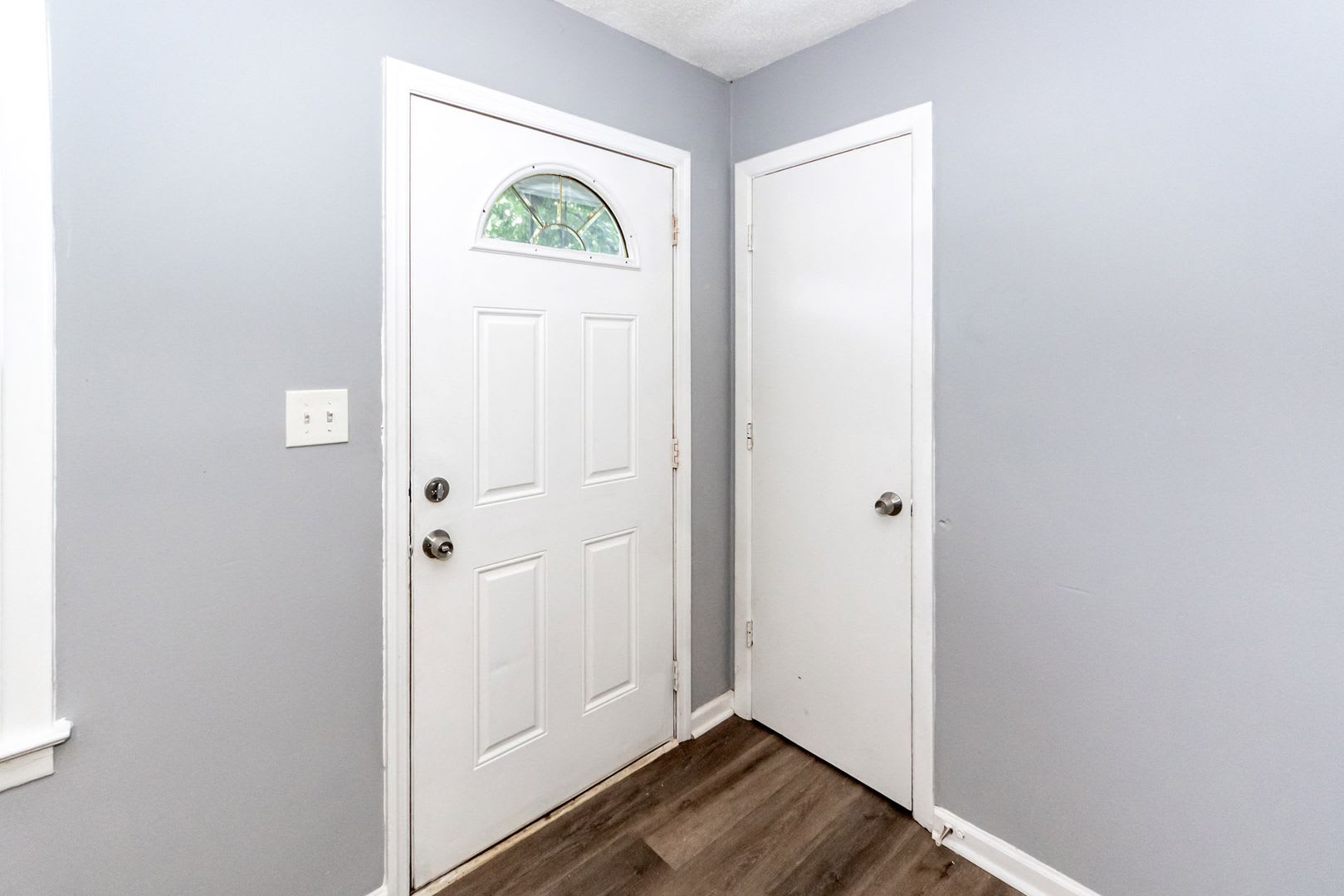 3 Bedroom, 1 Bathroom Home in Charleston Farms – photo 3