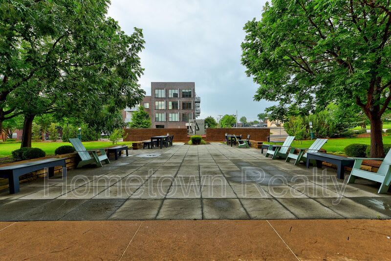 301 NE 4th Street – photo 4