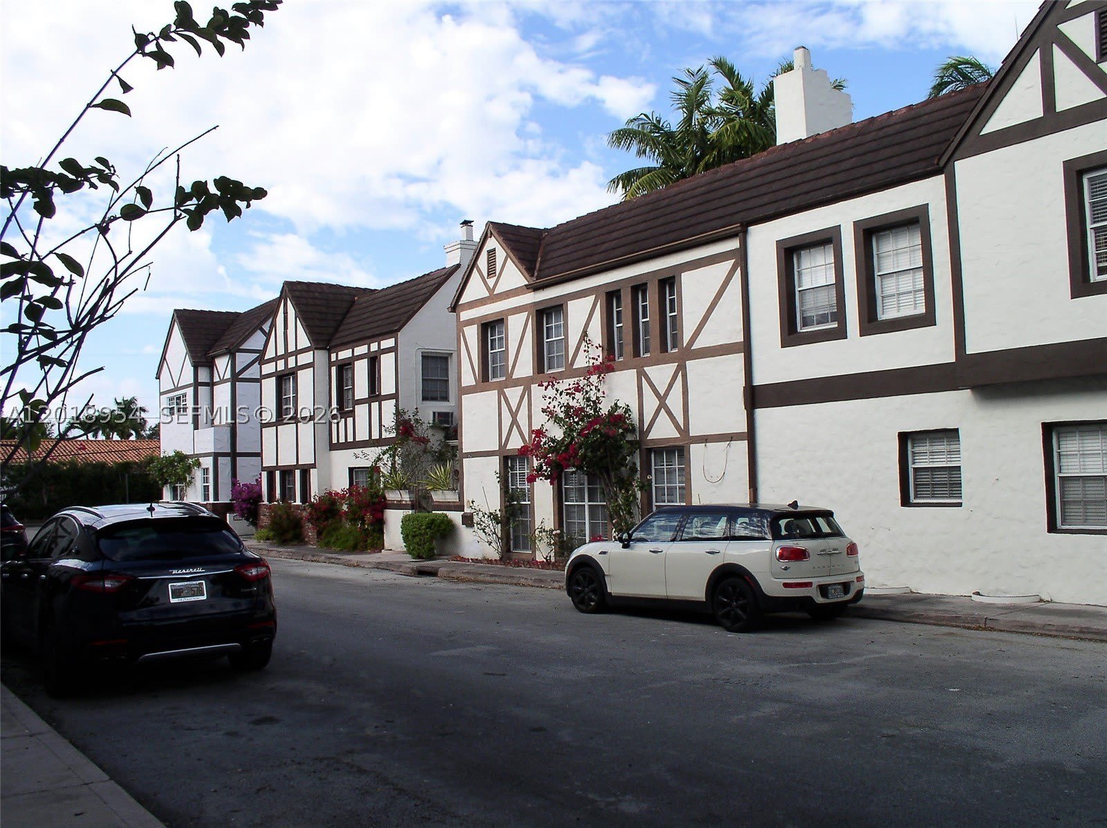 404 Viscaya Ave – photo 1