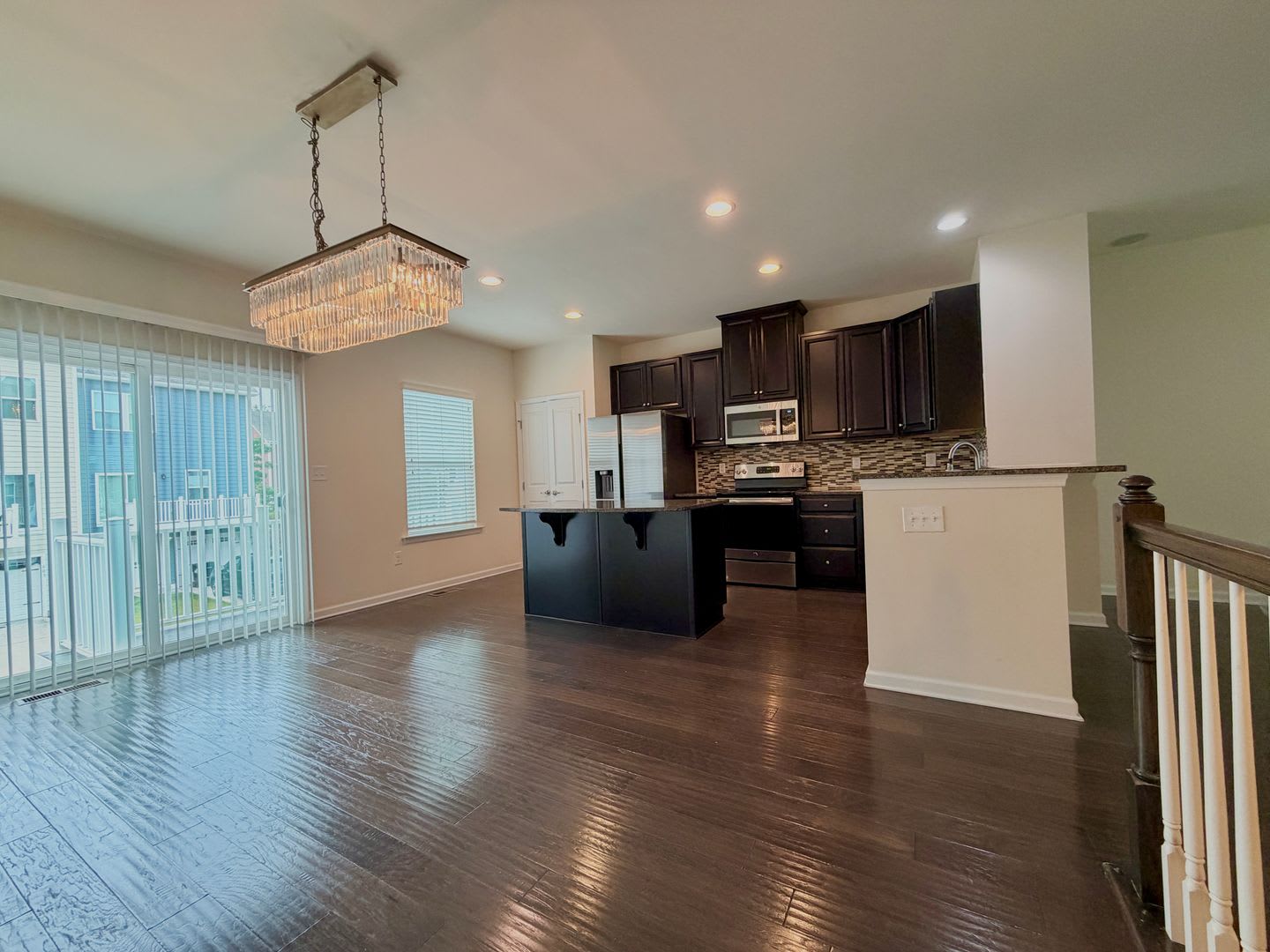 Wow! Beautiful 3 bedroom, 2 1/2 bath townhouse style home. – photo 2