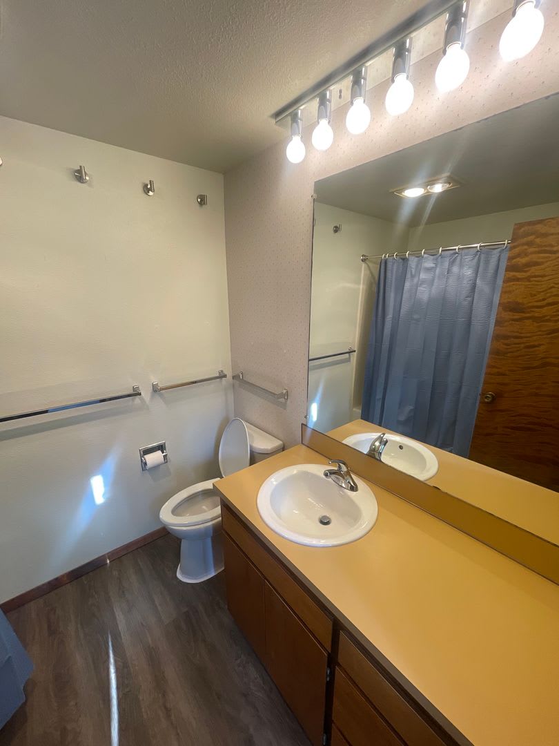 2205 Jefferson CT SE – photo 4