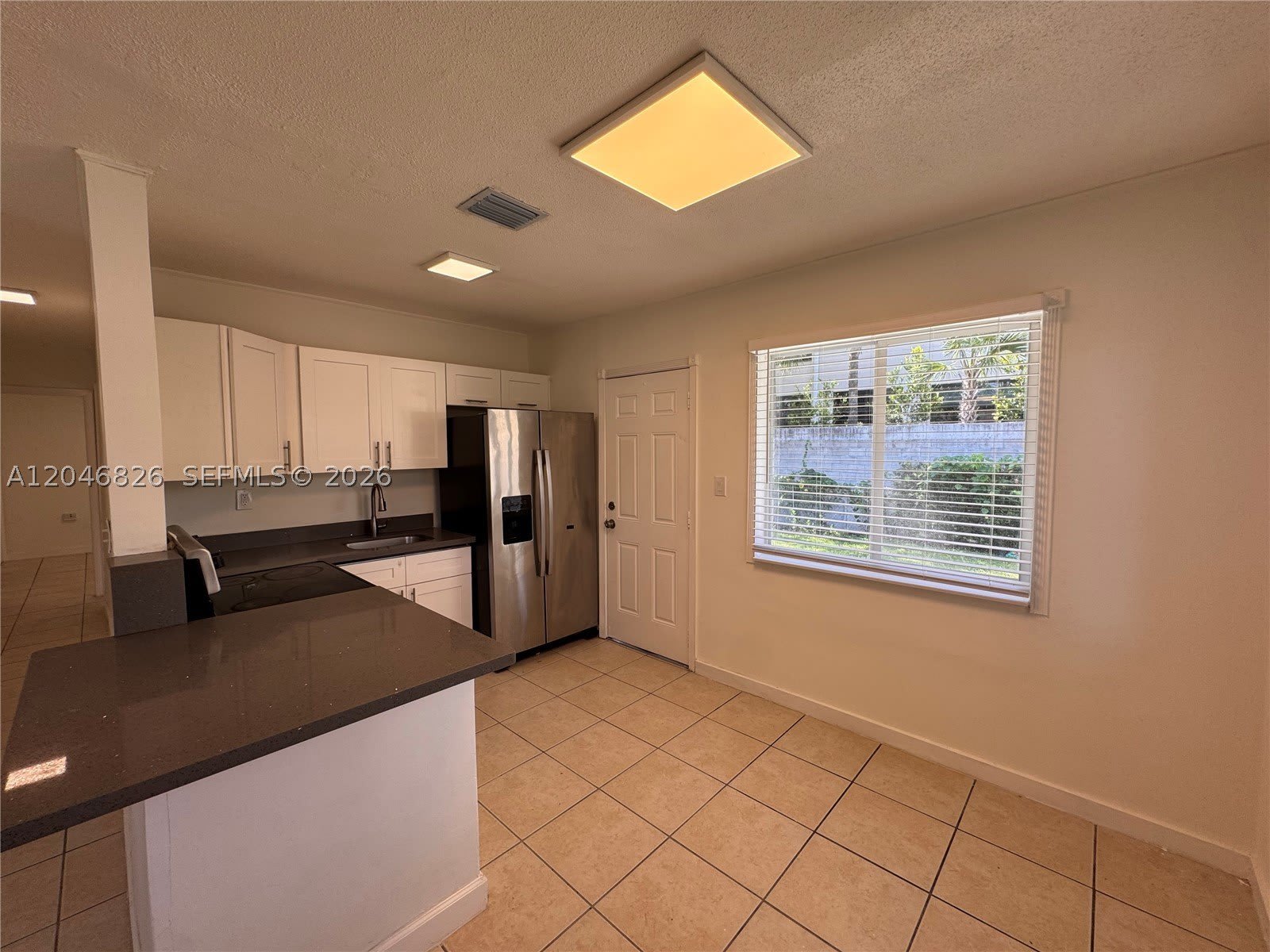 2540 NE 181st St – photo 2