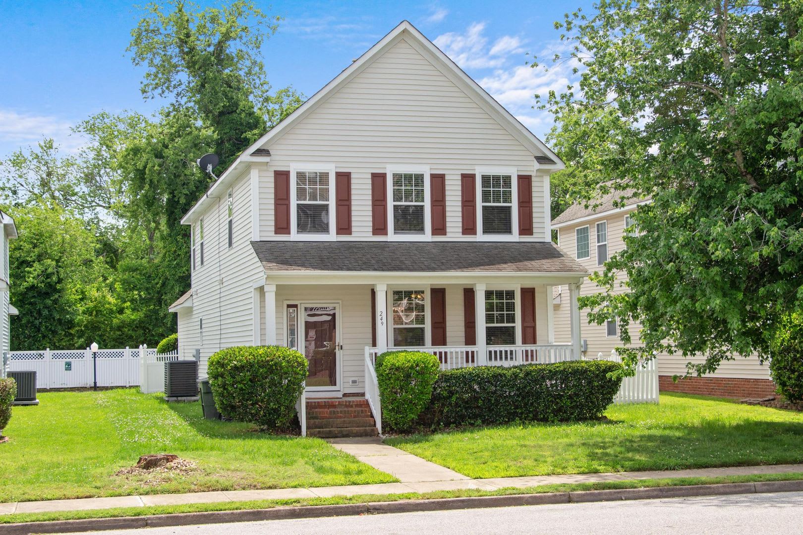 249 W Gilbert Street – photo 2
