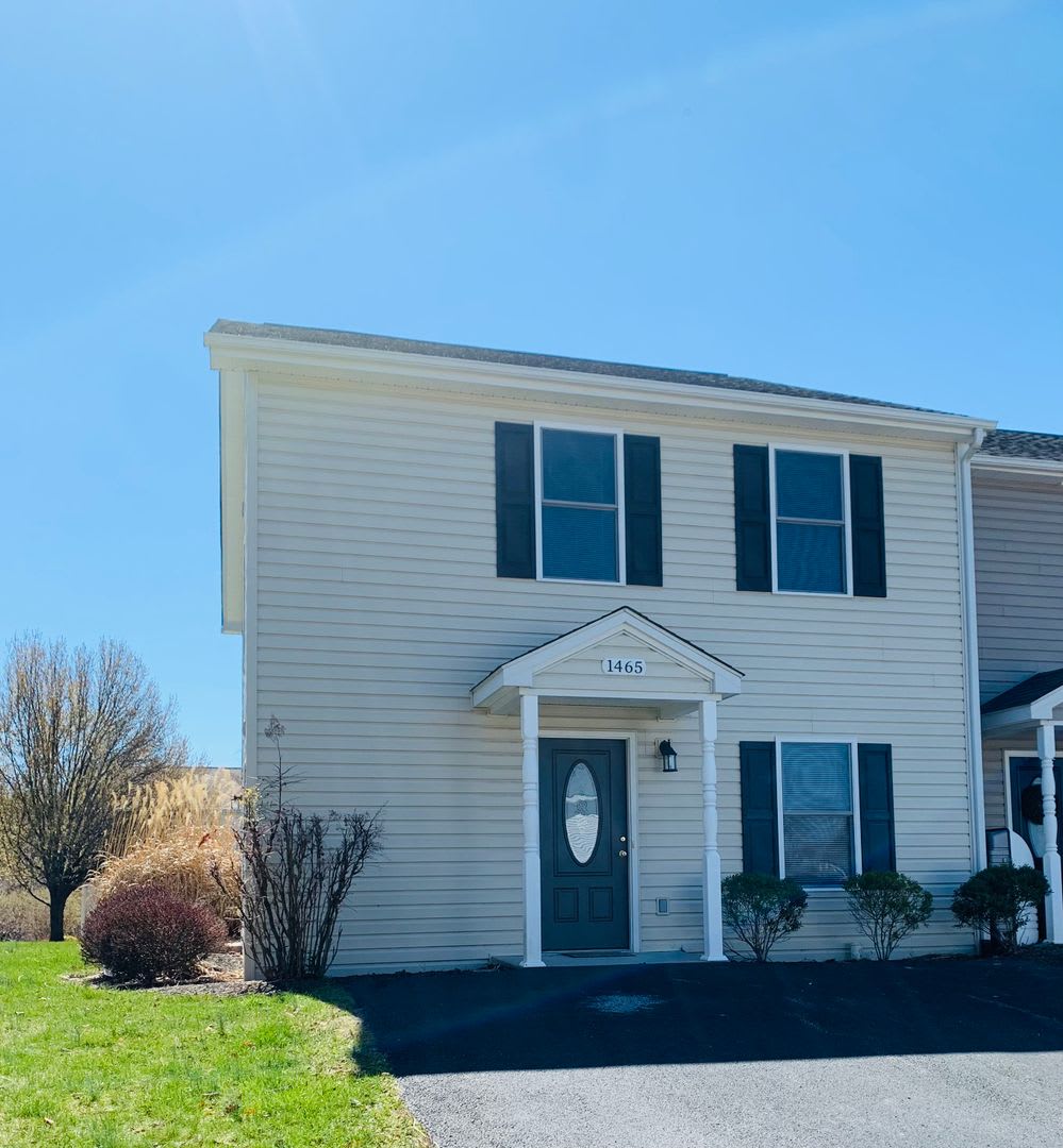 4 Bedroom, 2.5 Bath House – photo 2