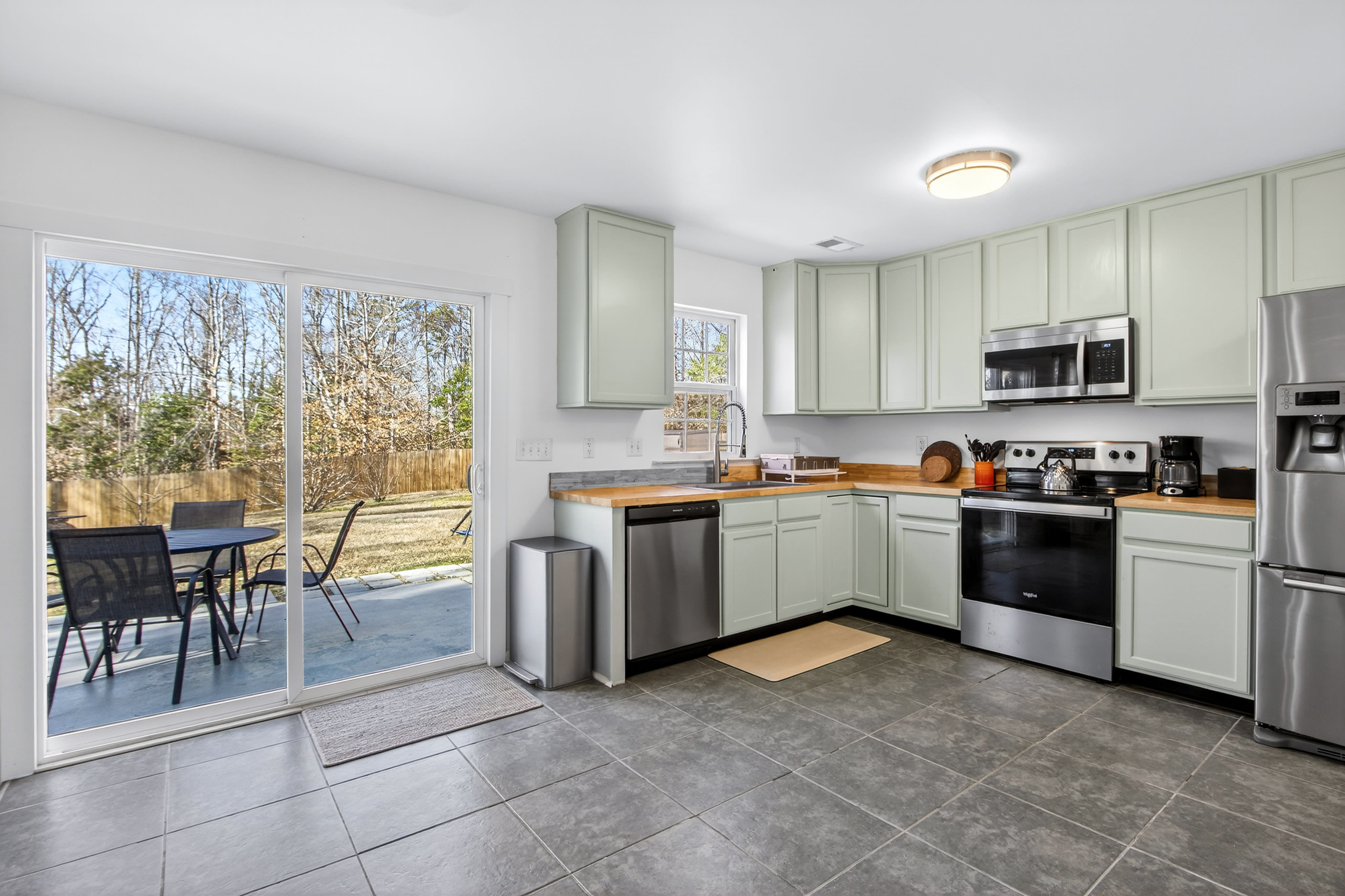 108 Garfield Ln – photo 3